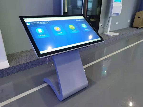 觸摸一體機(jī)三種類型：電容觸摸、電阻觸摸、紅外線觸摸